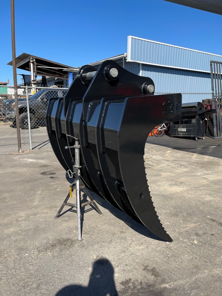 Heavy-duty excavator rake attachment with fabricated tines