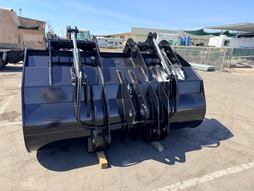 Fabricated grapple bucket with multiple steel tines